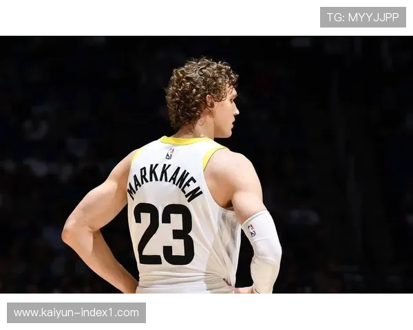 勇士失误率联盟第二高 进攻篮板率下滑制约二次进攻机会